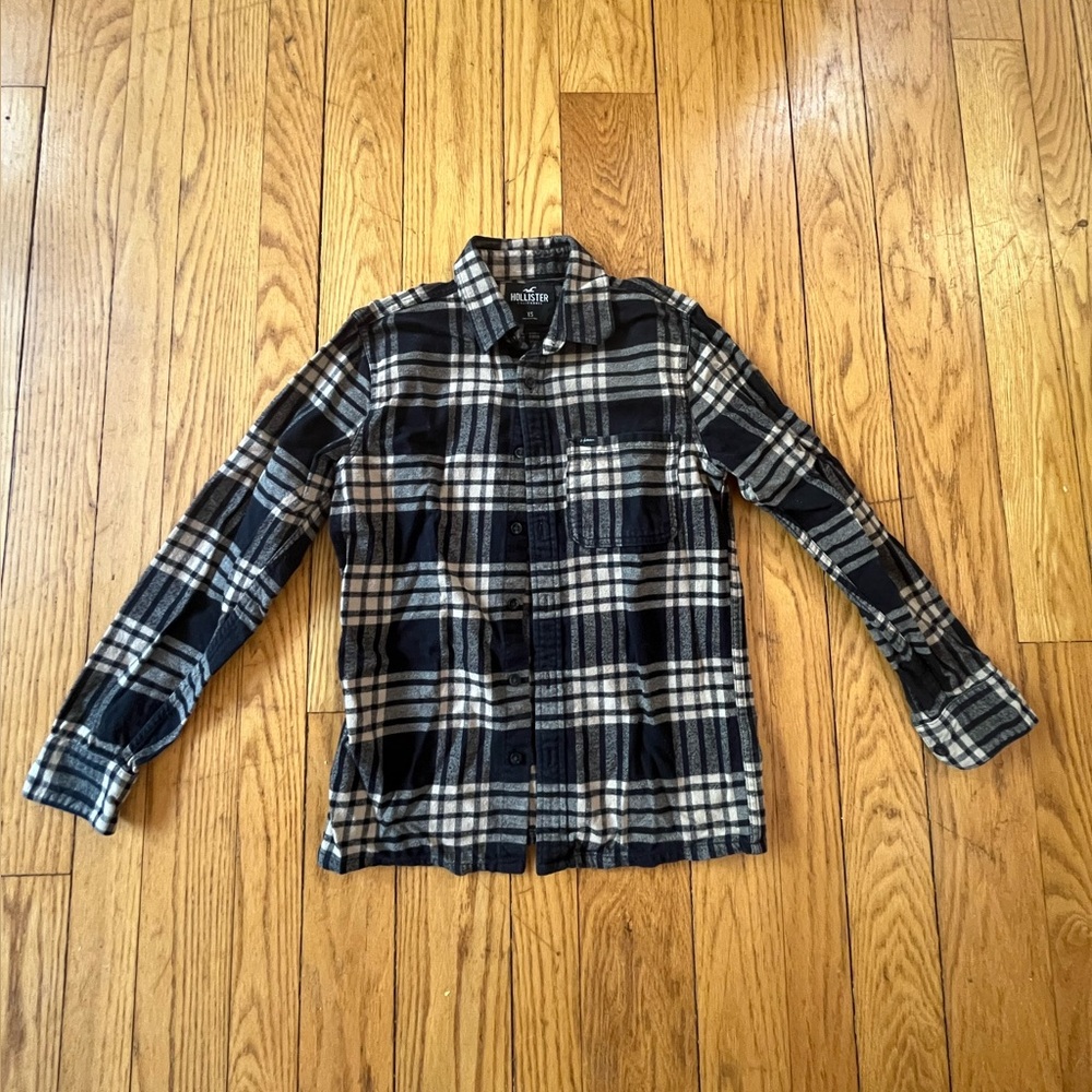 Hollister Button-down Flannel Shirt - Men’s XS